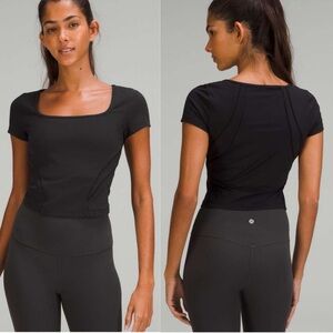 NWT LULULEMON SQUARE NECK MESH AND NULU YOGA TEE SIZE 6 BLACK
A228